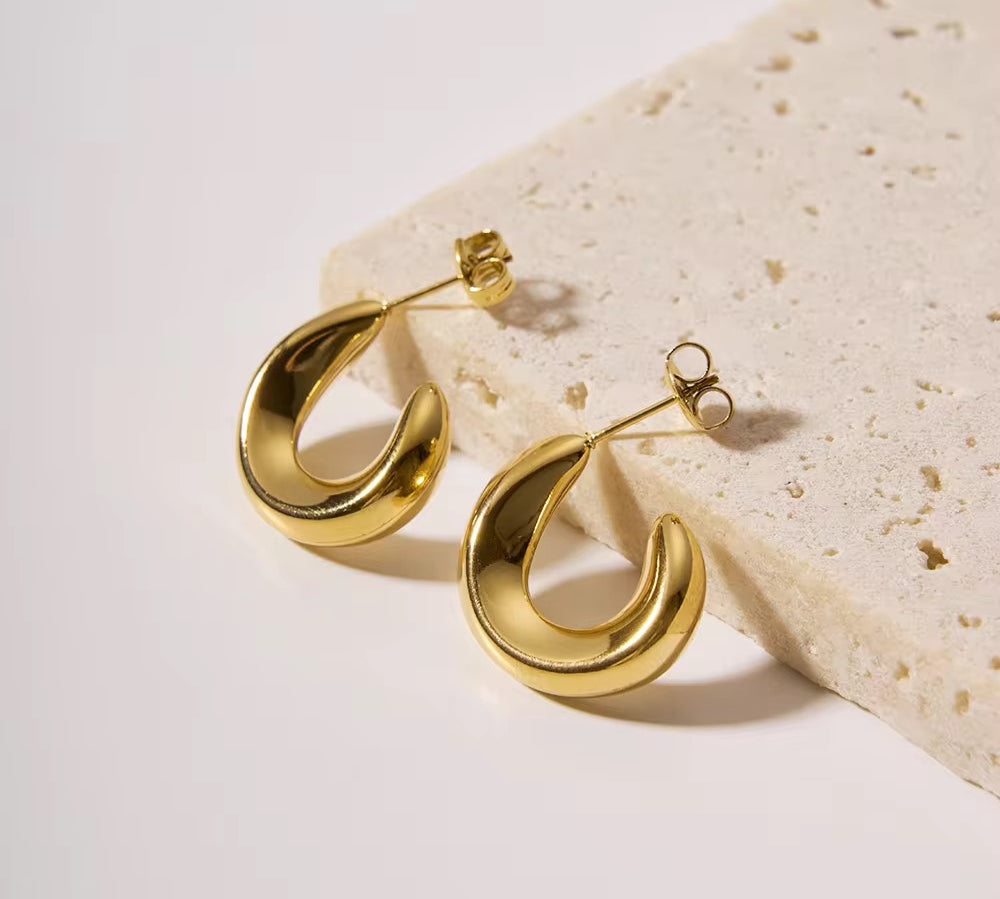 Elara Hoop Earrings - 18K Gold Anti-Tarnish