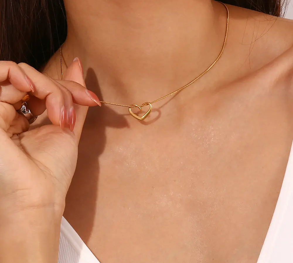 Serena Heart Necklace - 18K Gold Anti-Tarnish