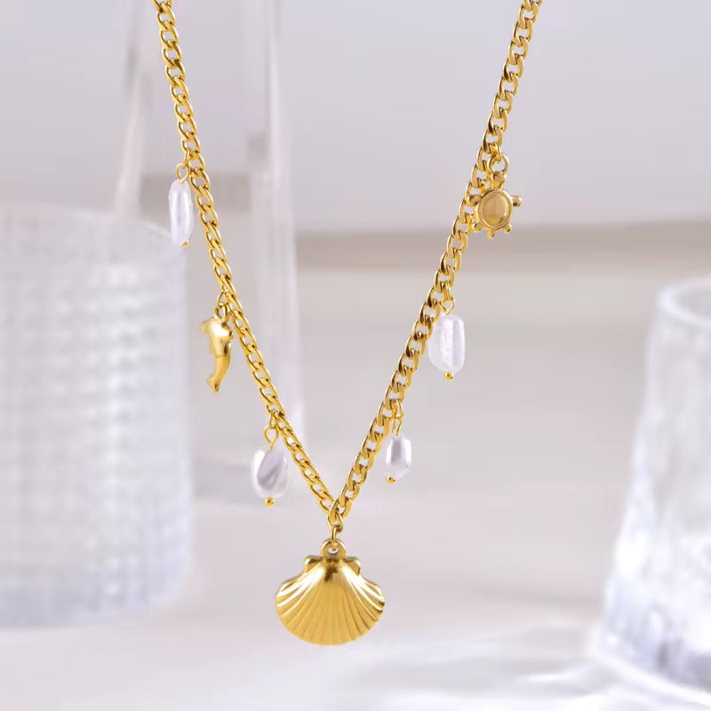 Aurielle Pearl Shell Necklace - 18K Gold Anti-Tarnish